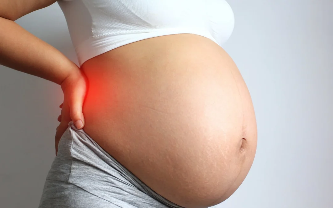 MAL DE DOS DE LA FEMME ENCEINTE ET OSTÉOPATHIE